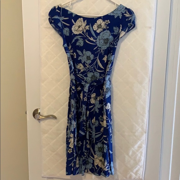 Dorothy Perkins fit and flare - Picture 3 of 5